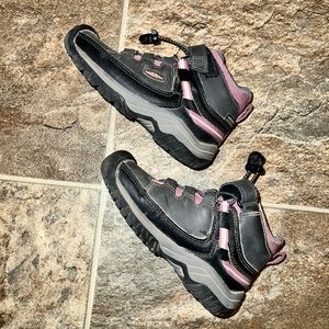 Girls Keen hiking boots size 11